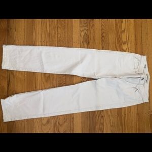Joe’s Straight Ankle White Jeans - size 27